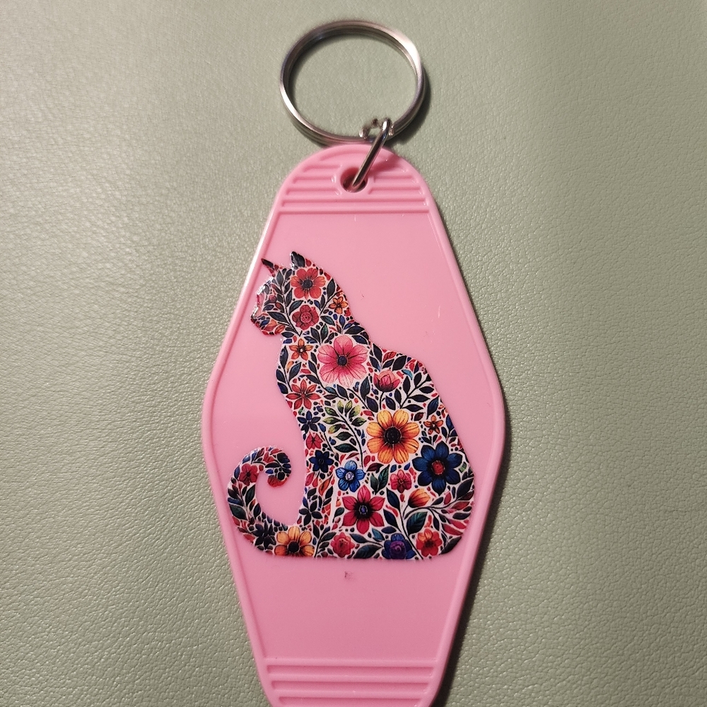 Floral Pink Cat Keychain - Picture 2 of 3
